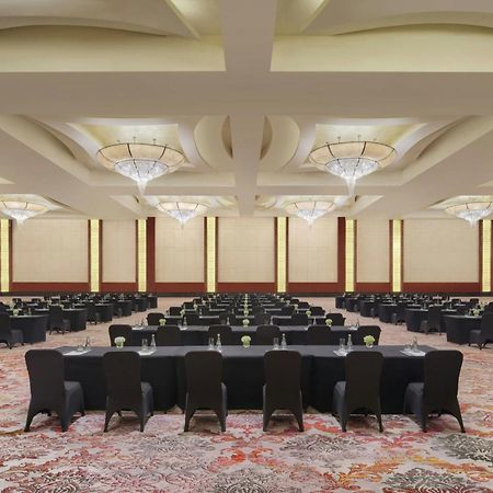 The Ritz-Carlton Jakarta, Pacific Place Buitenkant foto